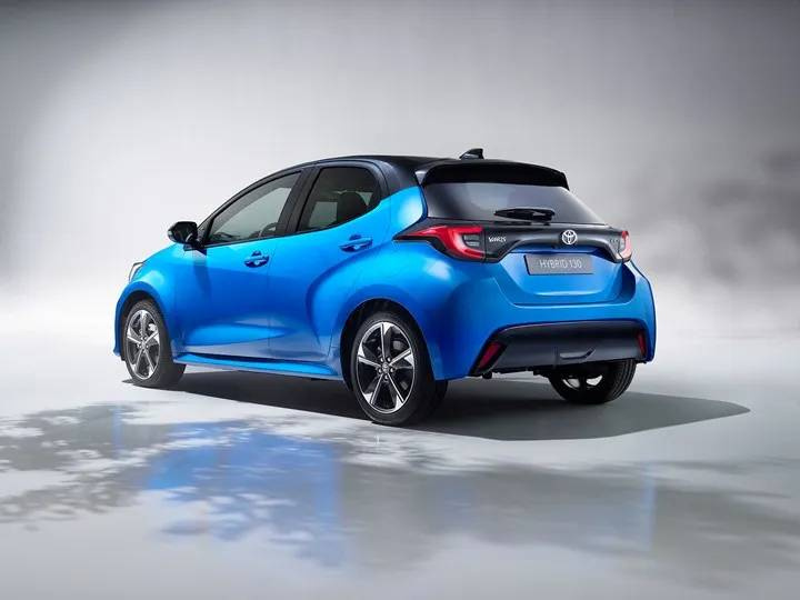 Toyota Yaris Hybrid Makyajlandı! Türkiye'de 115 Bin Lira Dev İndirim Kampanyasıyla Satışa Sunuldu - Fotoğraf: 3